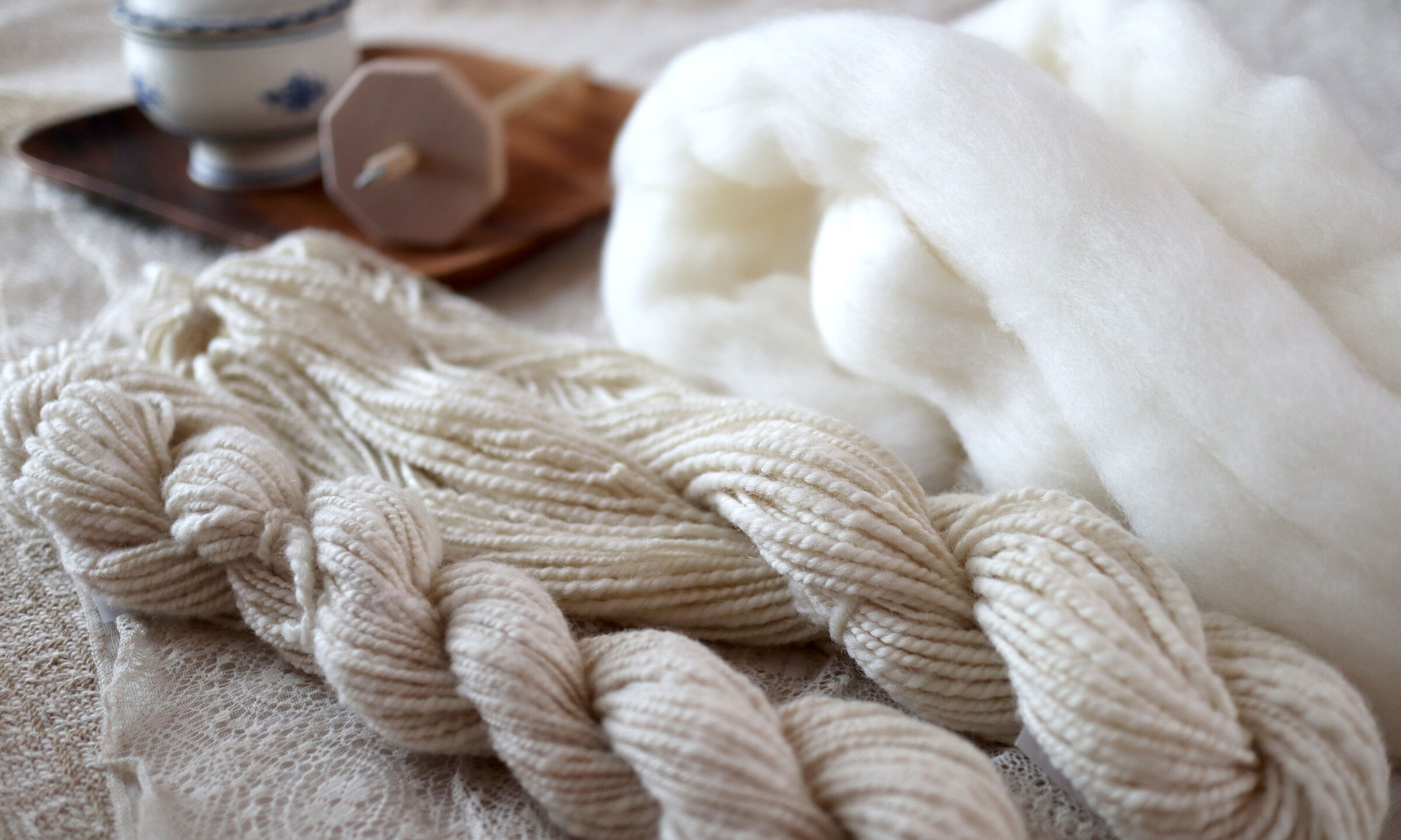 糸紡ぎ教室　1つだけ美術館ワークショップの写真1枚目