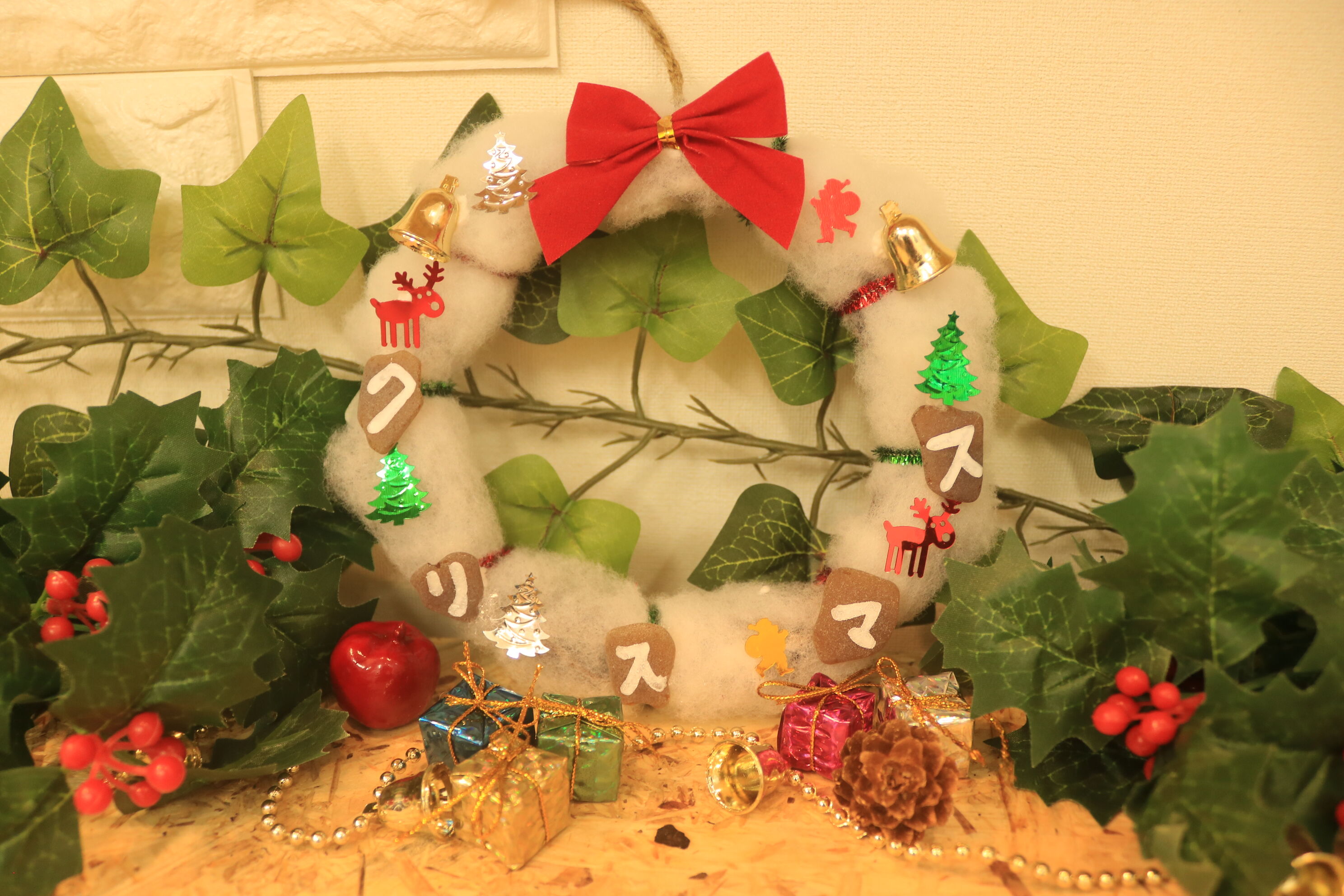 【12月限定】天然シーグラスを使ったクリスマスリース作りの写真2枚目