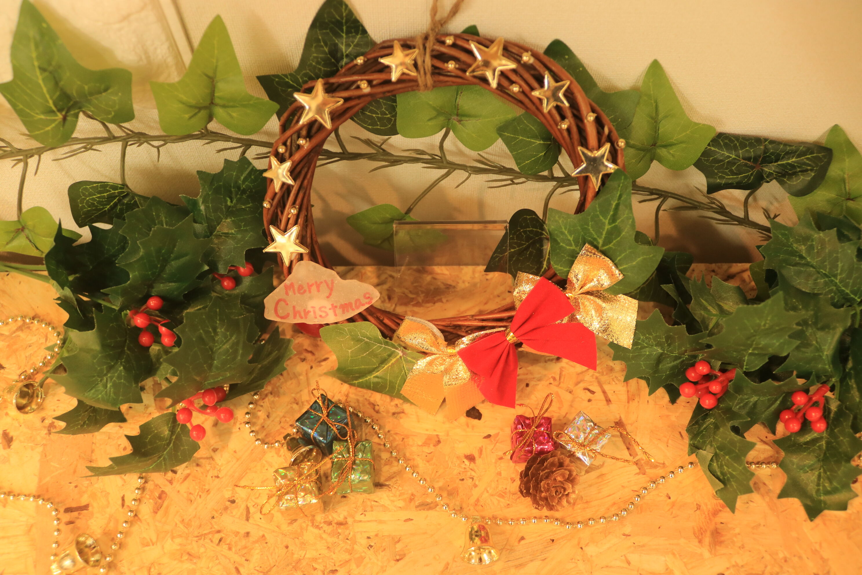 【12月限定】天然シーグラスを使ったクリスマスリース作りの写真3枚目