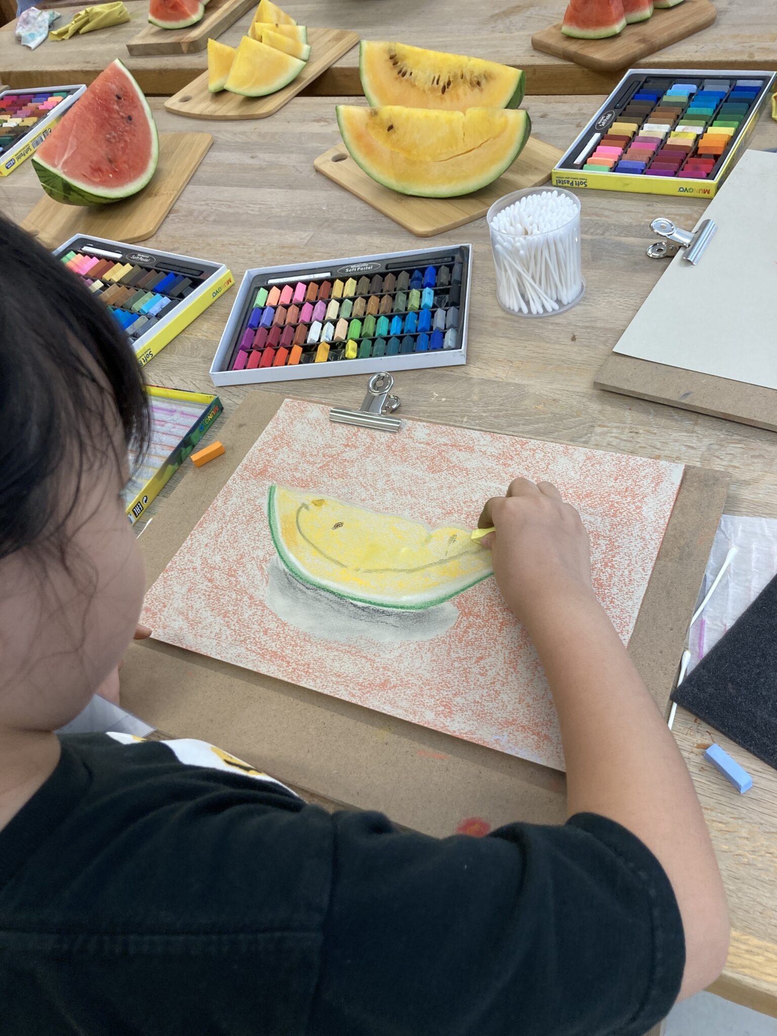 パステルですいかを描こう！（吉野家牛丼ランチ付き！）の写真