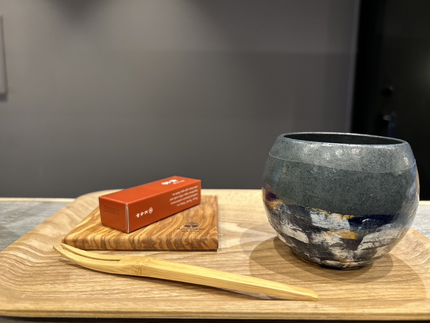 カラフルな江戸塗りで器を彩る、お茶とお菓子付きのプラン@原宿の写真4枚目