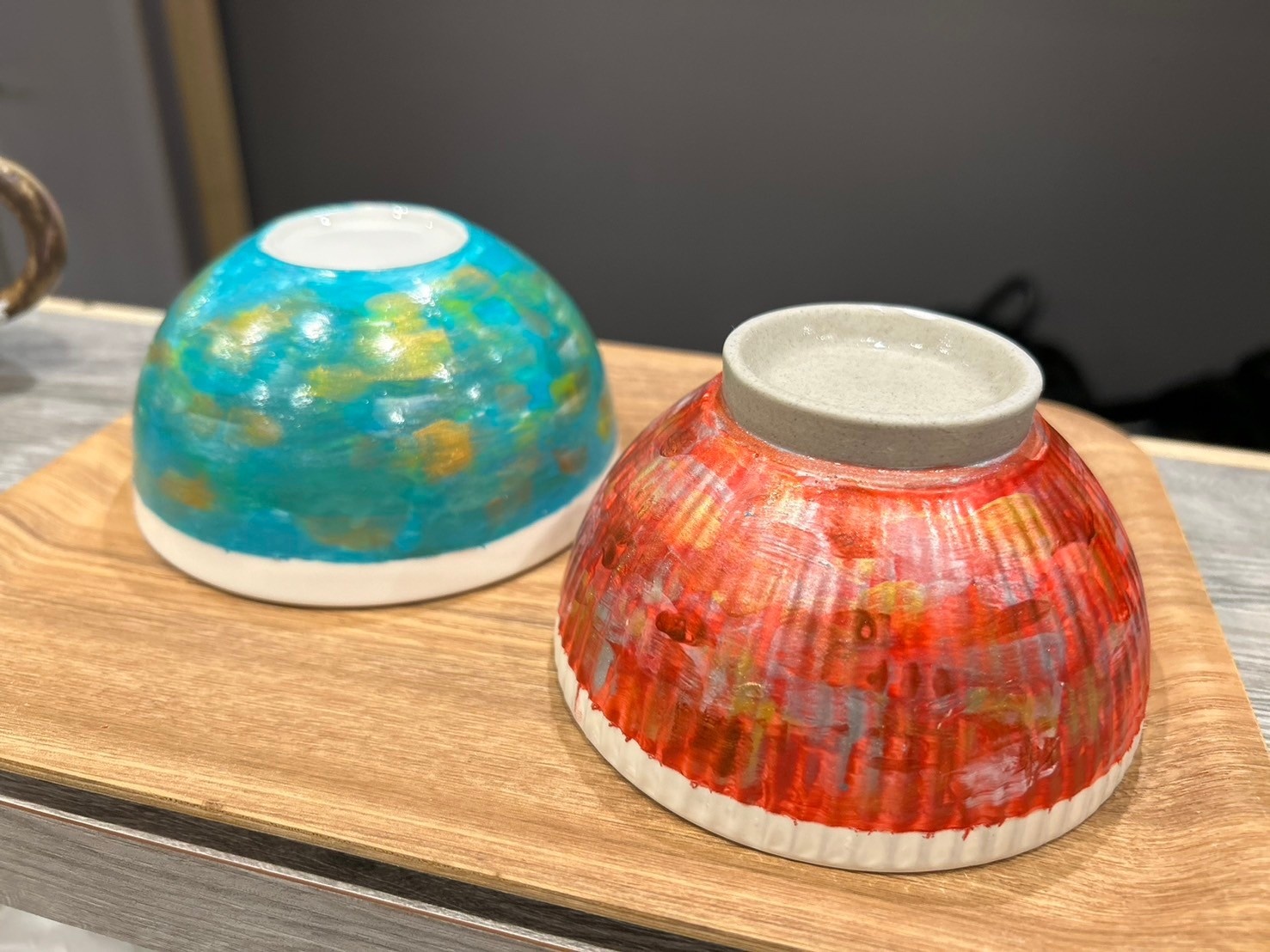 カラフルな江戸塗りで器を作る体験・厳選されたお茶とお茶菓子付きのプランの写真4枚目