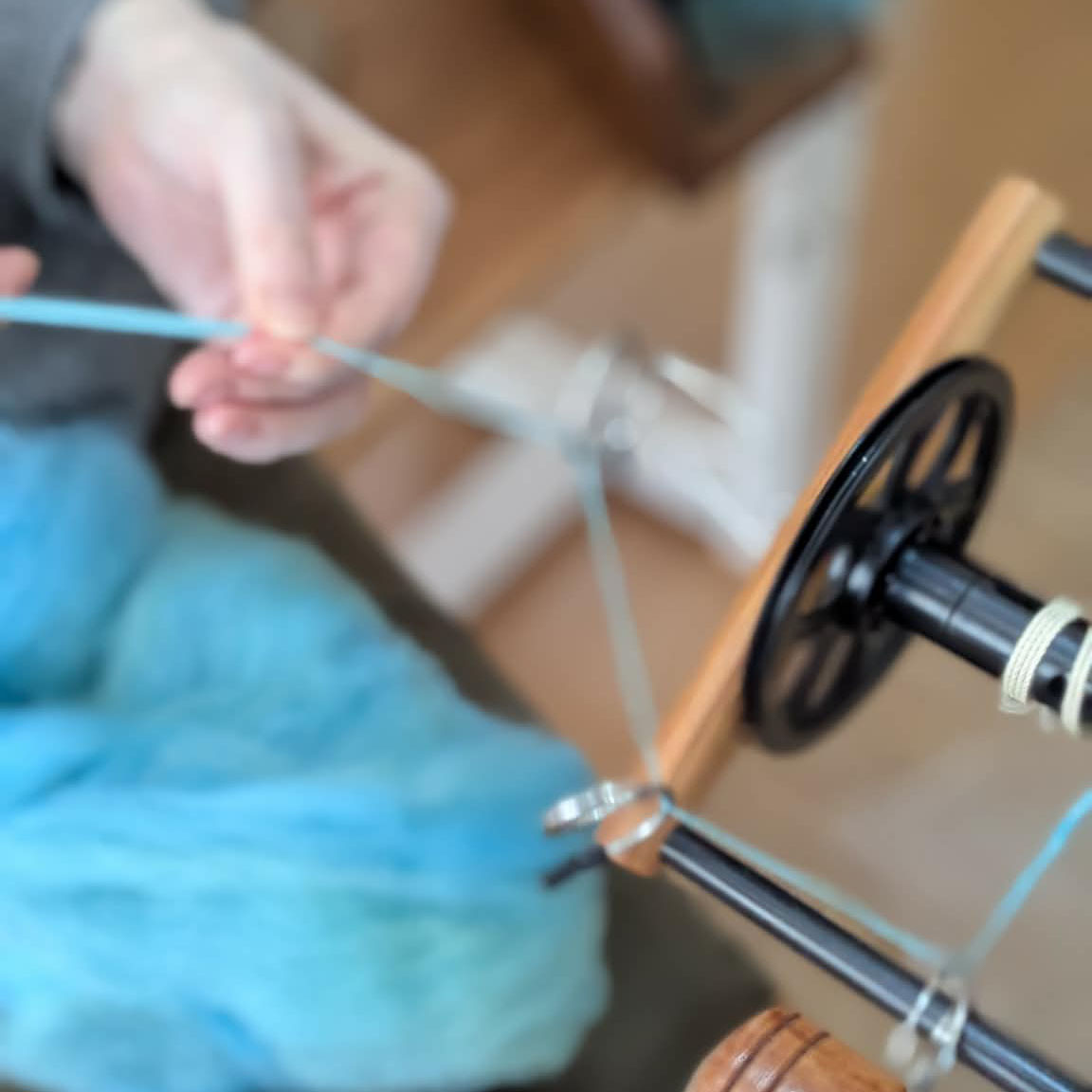 海色の糸紡ぎ　世界に1つだけの毛糸をつくる（材料費込み）の写真2枚目