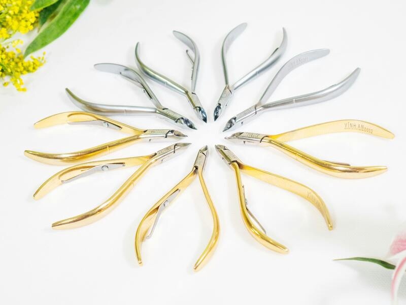 フラワーアレンジメント体験　〜春の小花のリース〜の写真3枚目