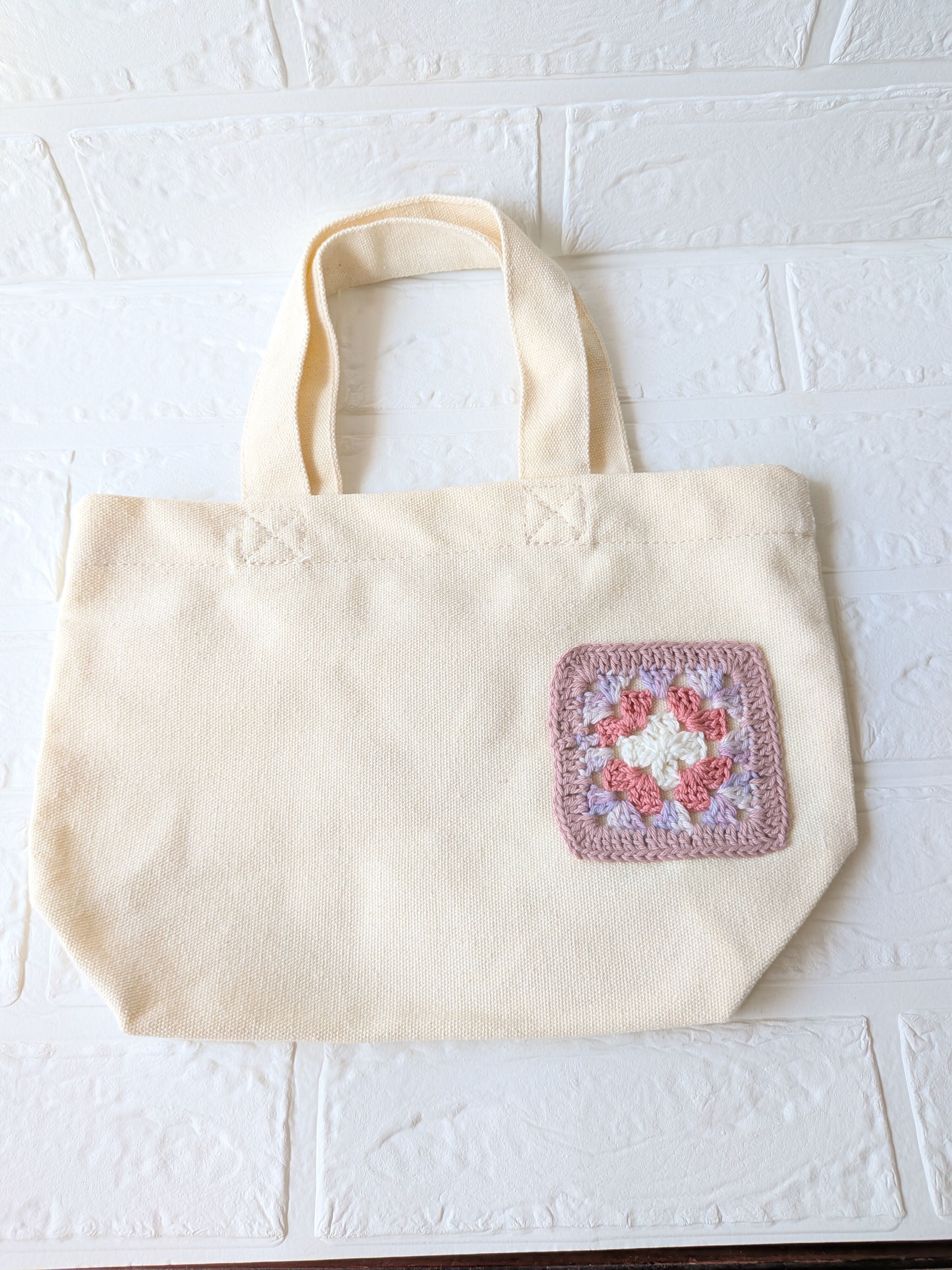 グラニースクエアを編みましょうの写真