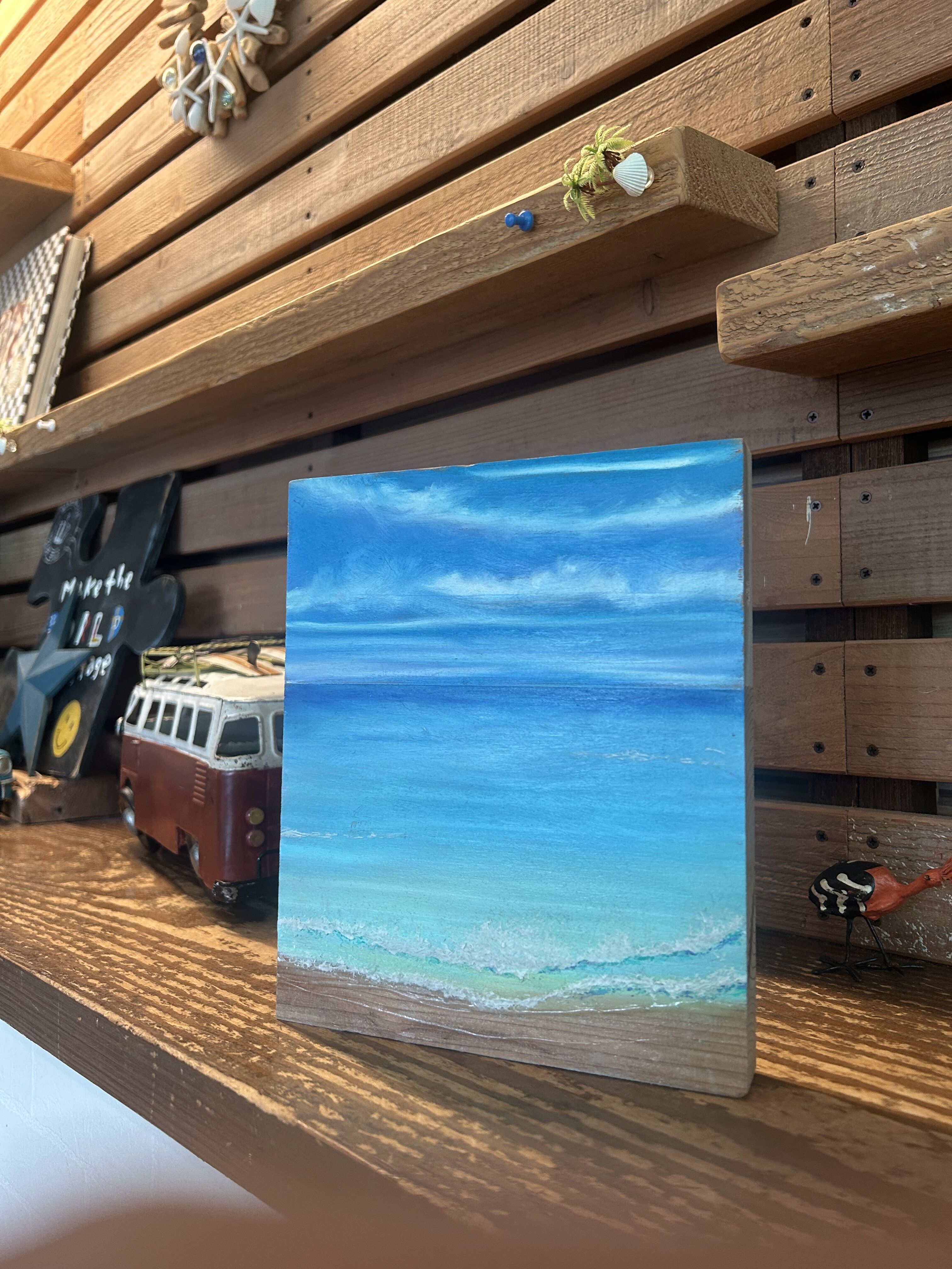 夏休みの思い出にも！木目を活かして描こう！わたしだけの海アートのWS写真1枚目