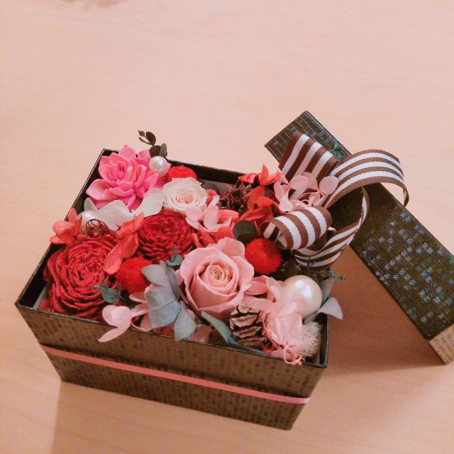 バレンタイン♡フラワーボックスの写真
