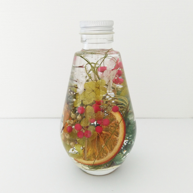 手作りハーバリウムでお花と一緒に閉じ込めたい材料アイデア集 | Craftie Style