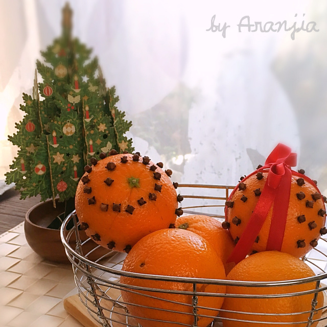 クリスマスのハーブ＆アロマ＊簡単！オレンジポマンダー＆ぷるぷるジェルクリーム作りの写真1枚目