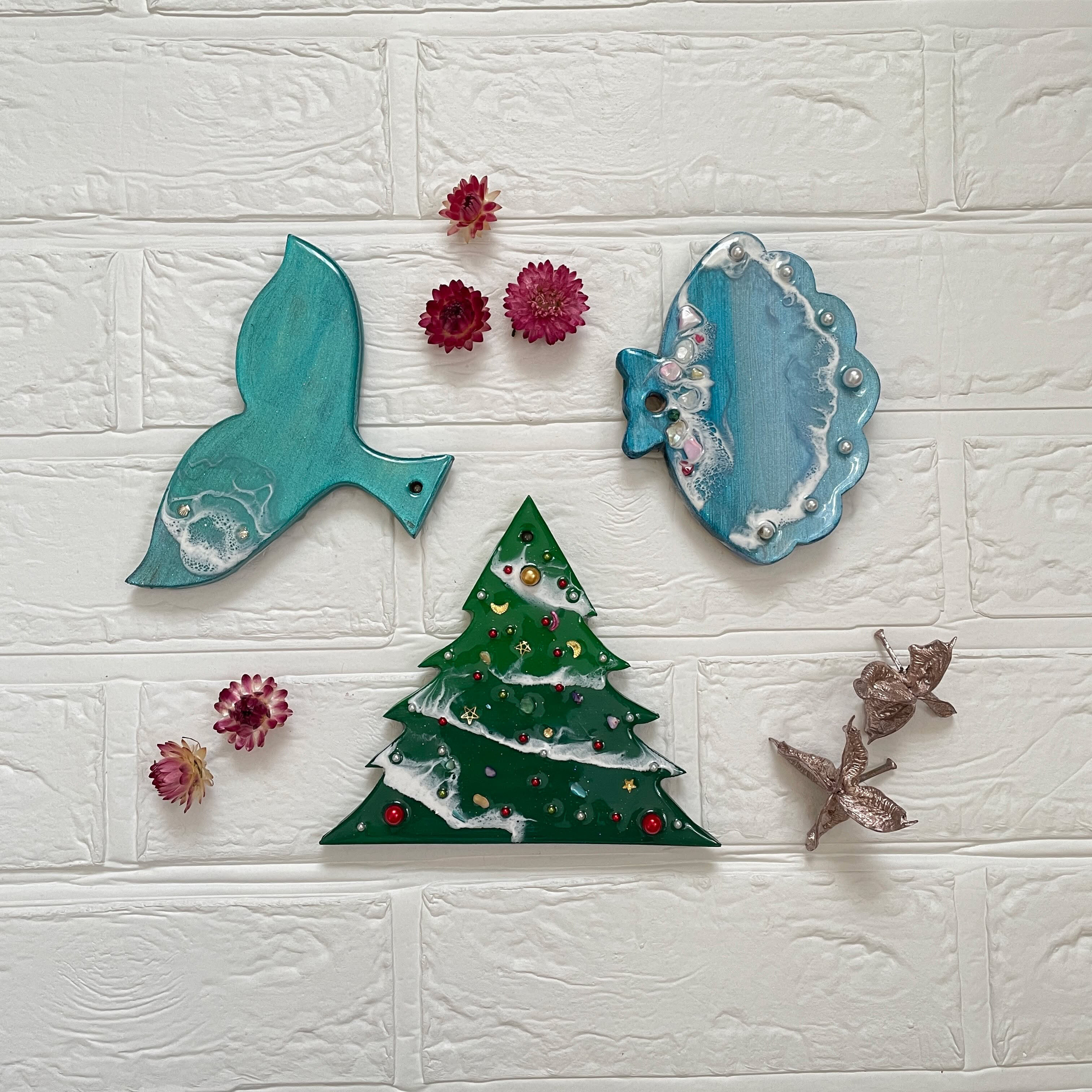 オーシャンレジンアートでクリスマスオーナメントを作ろう！のWS写真1枚目