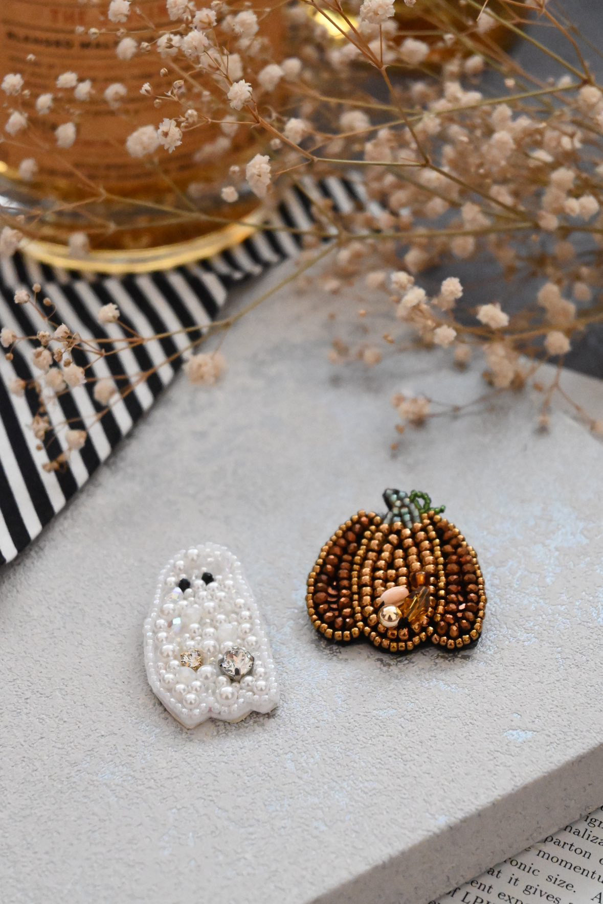 初心者歓迎！ビーズ刺繍でつくるハロウィンブローチの写真2枚目