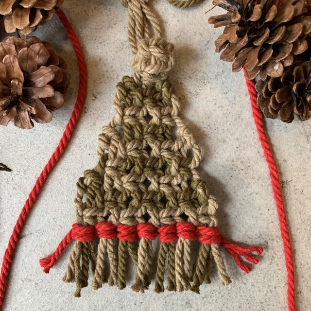 マクラメ編み　クリスマス　ガーランドの当日の流れ・雰囲気の写真2枚目