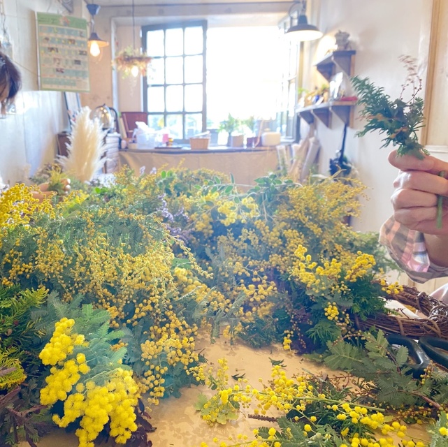 NEROLDIOLの植物教室　【ミモザのリース】の当日の流れ・雰囲気の写真2枚目