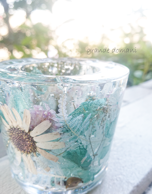 透明感とお花に癒される「フラワージェルグラス」づくりの当日の流れ・雰囲気の写真2枚目
