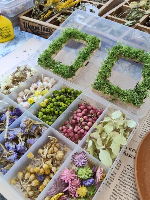 母の日　フラワーガーデンフレームを作ろう（花リセット教室）の当日の流れ・雰囲気の写真1枚目