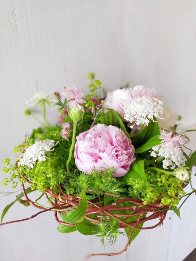 芍薬と季節の小花の花籠の当日の流れ・雰囲気の写真1枚目