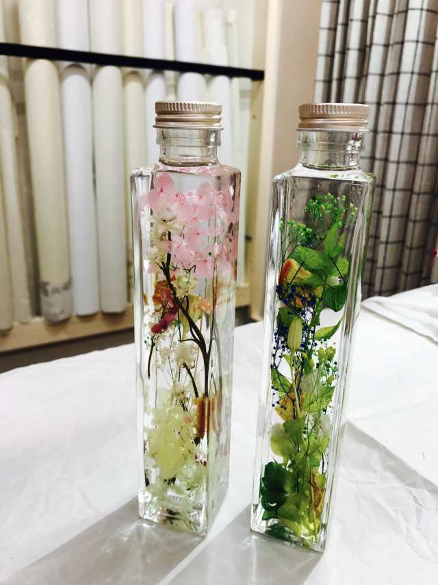 今大注目２本作製選べる植物の美しい色彩と光を閉じ込めガラスの中の世界ハーバリウムに参加したrumi-16flowerの写真1枚目