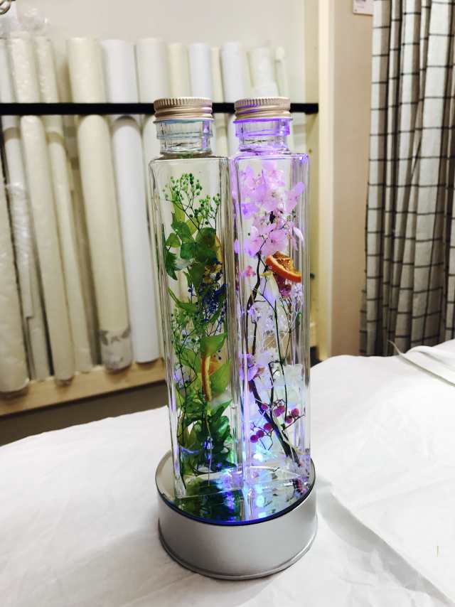 今大注目２本作製選べる植物の美しい色彩と光を閉じ込めガラスの中の世界ハーバリウムに参加したrumi-16flowerの写真2枚目